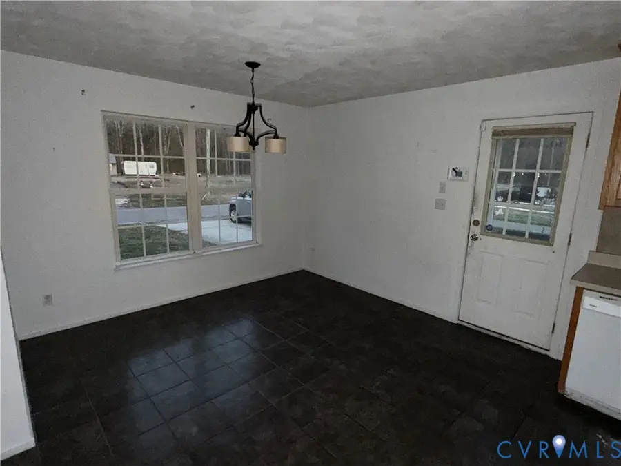 117 Pleasant Spring Avenue, Waverly, VA 23890 - #3