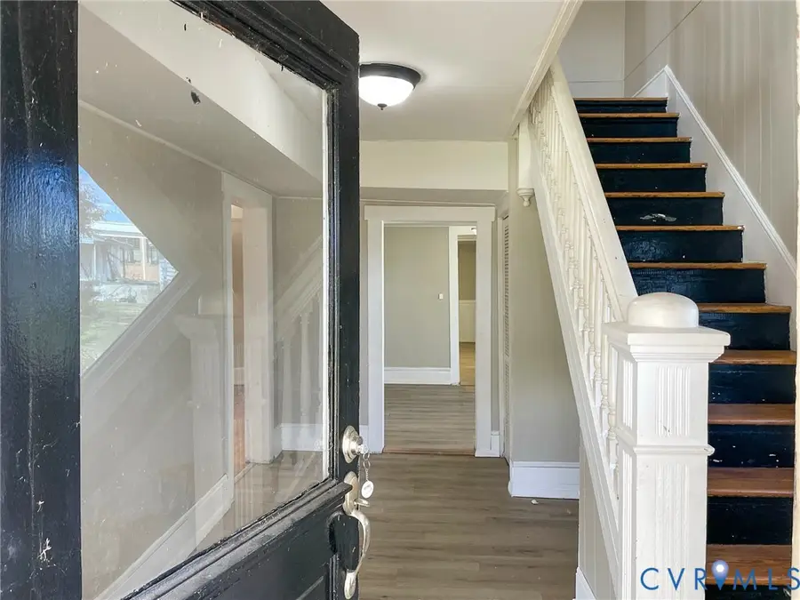 1016 Court Street, Victoria, VA 23974 - #2