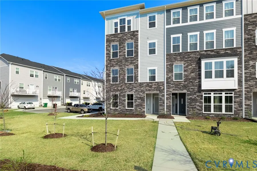 8051 Lake Laurel Lane #B, Brookland, VA 23060 - #2