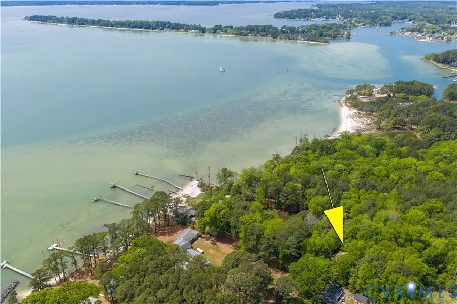 7 Sunsan Beach Road, Deltaville, VA 23043 - #3