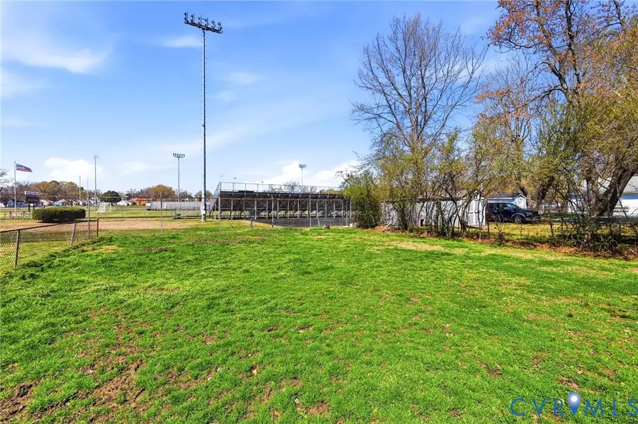 510 Chestnut Avenue, Colonial Heights, VA 23834 - #3