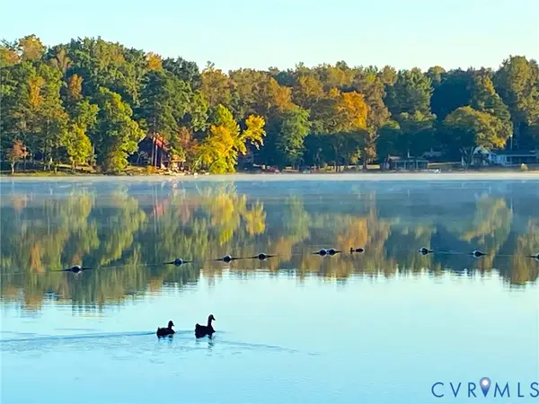 16 Mccutcheon Avenue, Columbia, VA 23038