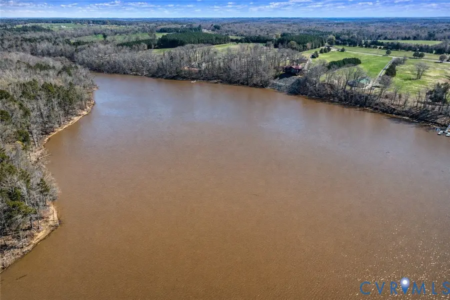 615 Sandie Point Dr, Clarksville, VA 23927 - #3