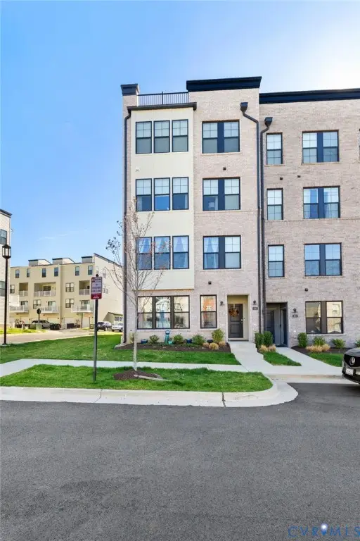 585 Hazel Place #A, Henrico, VA 23233