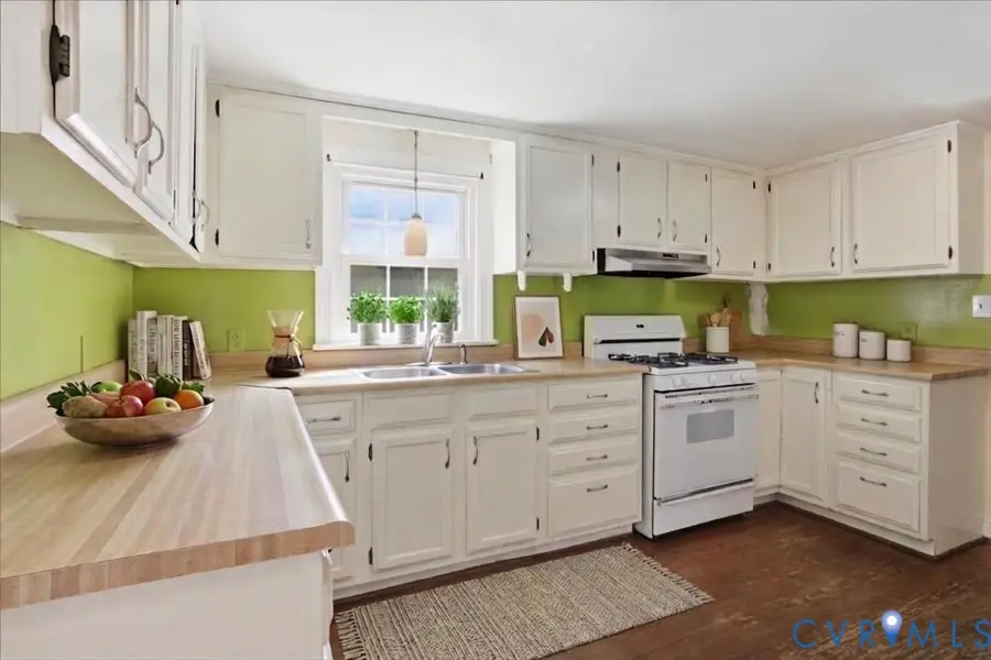 8153 E Patrick Henry Road, Ashland, VA 23005 - #3