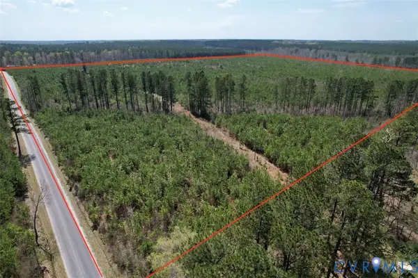 601 Edmonds Lane, Blackstone, VA 22824