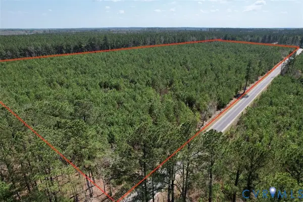 600 Edmonds Lane, Blackstone, VA 22824