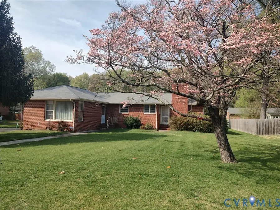 1210 Oakwood Drive, Colonial Heights, VA 23834 - #3