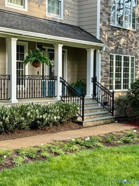 207 Farnham Dr, Clover Hill, VA 23236 - #2