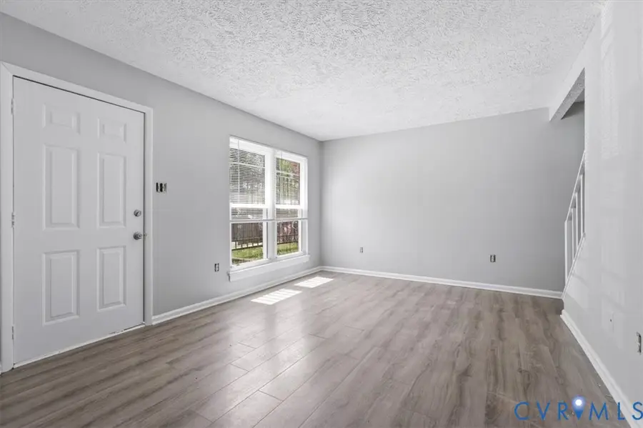 2150 Elkridge Lane, East Highland Park, VA 23223 - #3