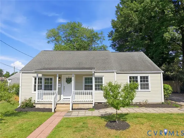 323 Washington Avenue, Colonial Heights, VA 23834