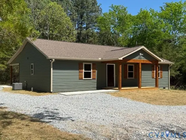 744 Robertsons Road, Blackstone, VA 23824 - #2