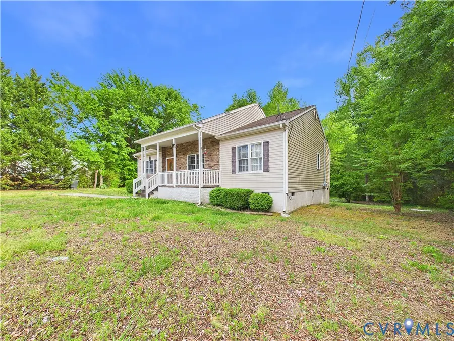 1035 Cole Harbor Road, Blackstone, VA 23824 - #3