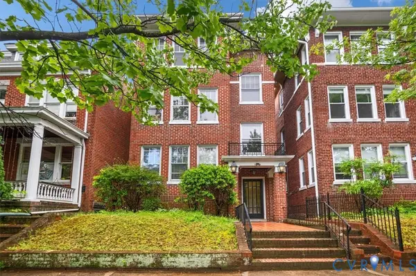 3211 W Franklin Street, Richmond, VA 23221