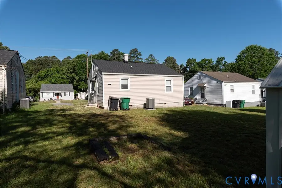 2103 Wakefield Avenue, Colonial Heights, VA 23834 - #3