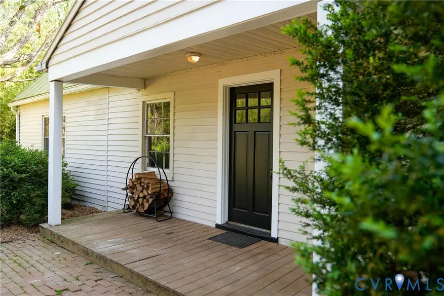 1653 River Road, Crozier, VA 23039 - #2