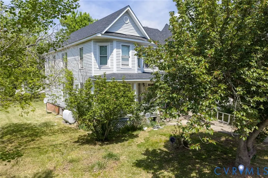 1622 12th Street, Victoria, VA 23974 - #3