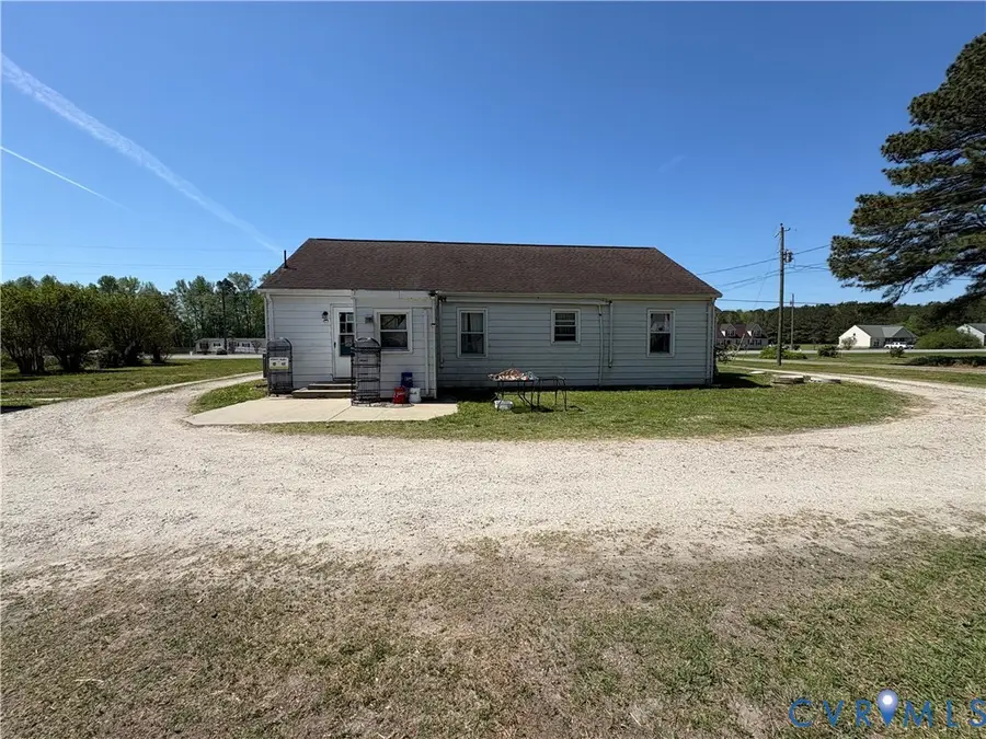 12203 General Mahone Highway, Wakefield, VA 23888 - #2