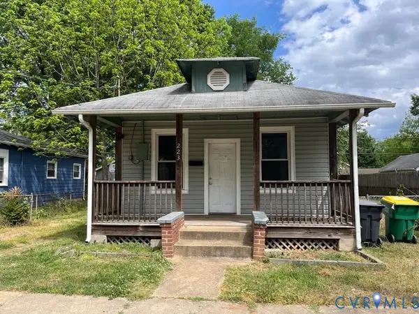 223 S 11th Avenue, Hopewell, VA 23860