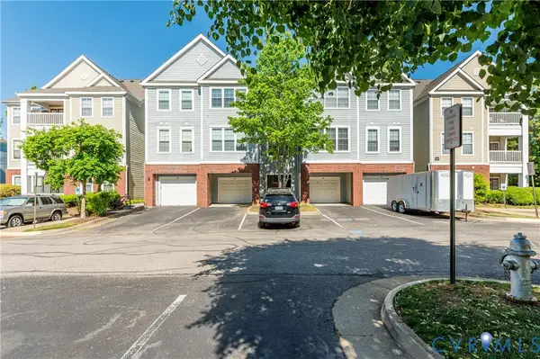 604 Bristol Village Drive #303, Midlothian, VA 23114
