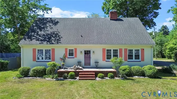 290 Colorado Avenue, Urbanna, VA 23175
