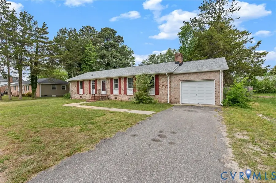 1206 Duke Of Gloucester Street, Colonial Heights, VA 23834 - #2