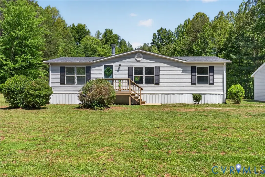 4055 Leigh Mountain Road, Green Bay, VA 23942 - #1