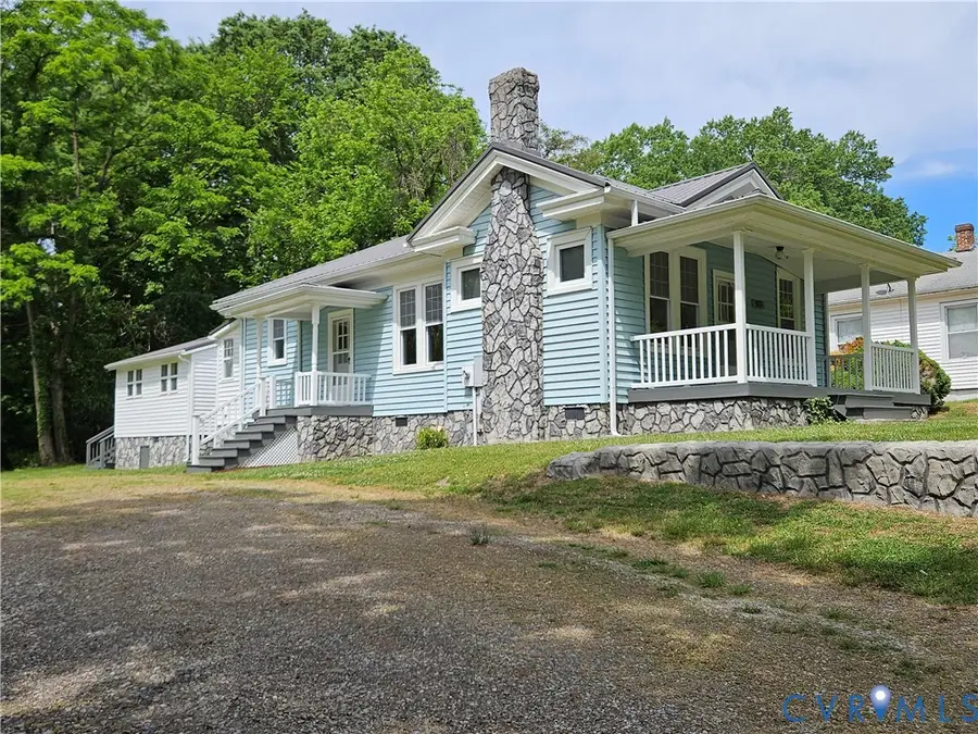 913 W Osborn Road, Farmville, VA 23901 - #2