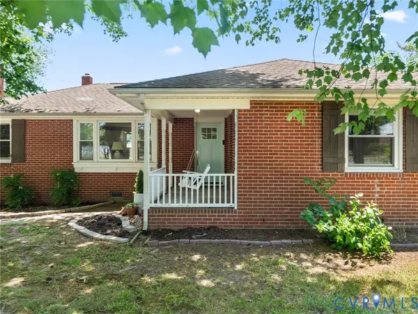 4401 Dudley Drive, Chester, VA 23831