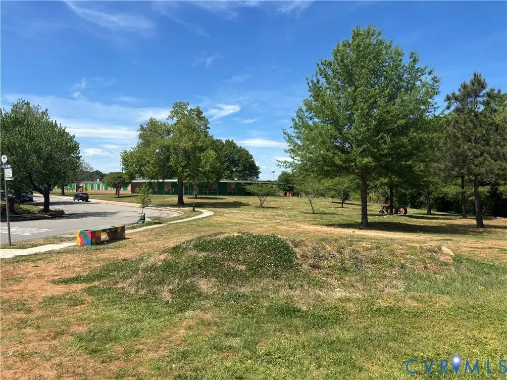 2800 Fairfield Avenue, Richmond, VA 23223 - #1