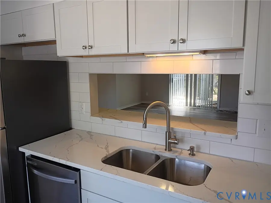429 Hickorywood Circle, Richmond, VA 23223 - #3