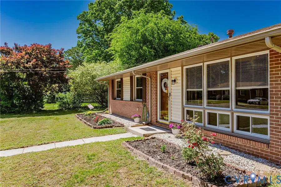 116 Homestead Drive, Colonial Heights, VA 23834 - #2