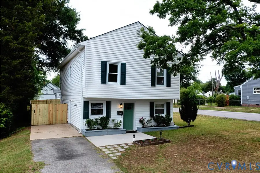 2401 Warwick Avenue, Richmond, VA 23224 - #3