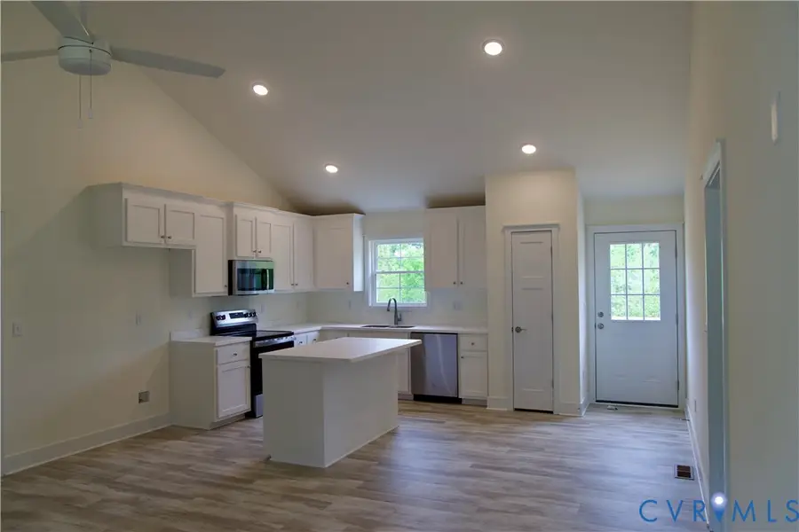 824 Nottoway Avenue, Blackstone, VA 23824 - #2
