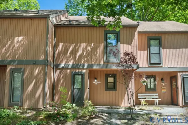 11709 S Briar Patch Drive, Midlothian, VA 23113