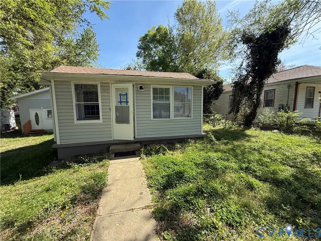 431 S 18th Avenue, Hopewell, VA 23860 - #1
