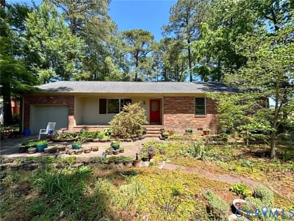 106 Windmere Drive, Colonial Heights, VA 23834