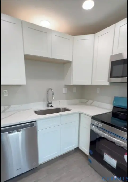 725 Wilson St, Petersburg, VA 23803 - #2