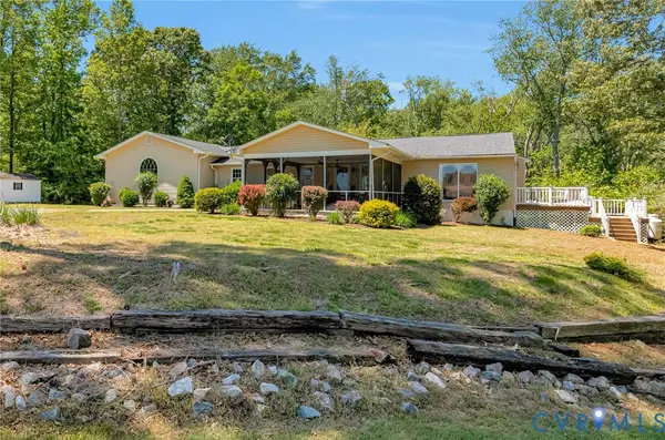 102 Riverside Drive, Center Cross, VA 22437