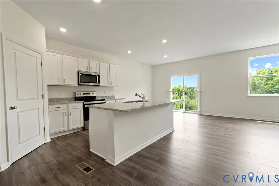 9537 Fuchsia Drive, Dale, VA 23237 - #3