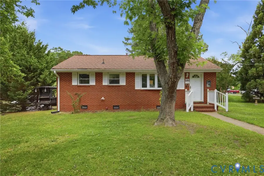 616 Pinehurst Avenue, Colonial Heights, VA 23834 - #2