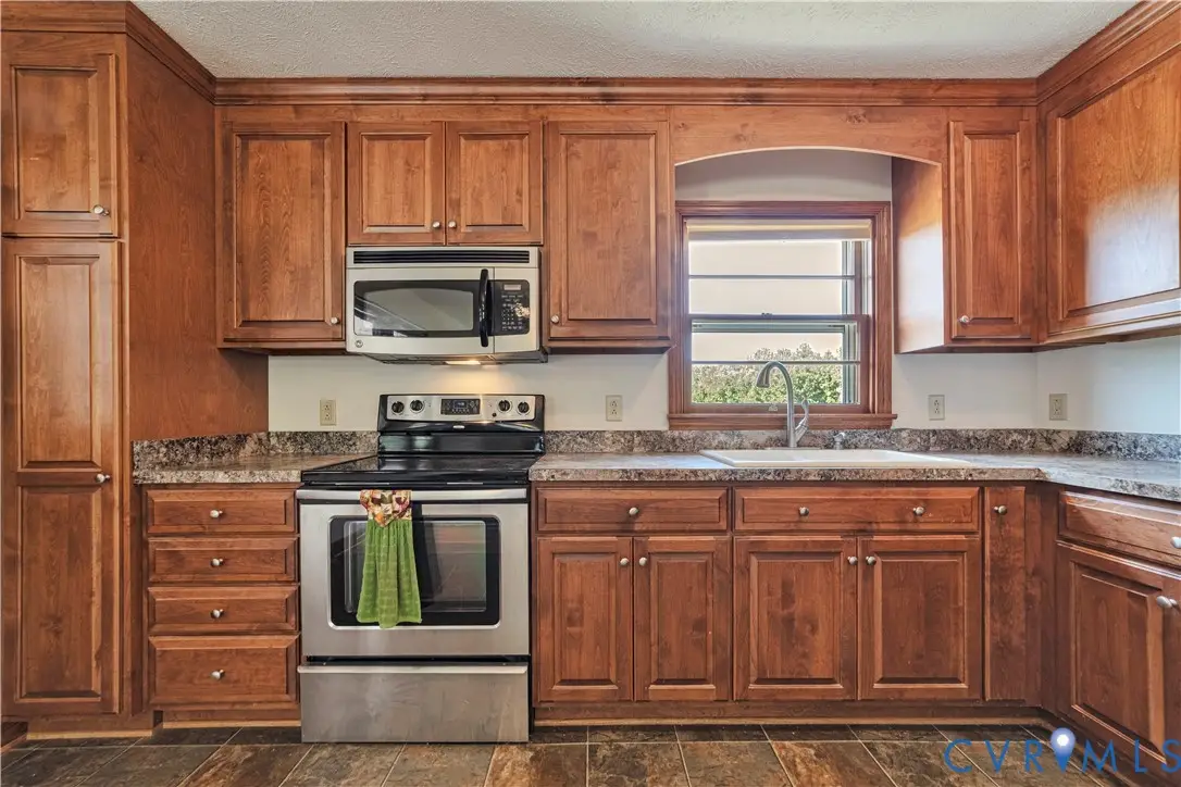 712 Fredericks Hall Road, Bumpass, VA 23024 - #1
