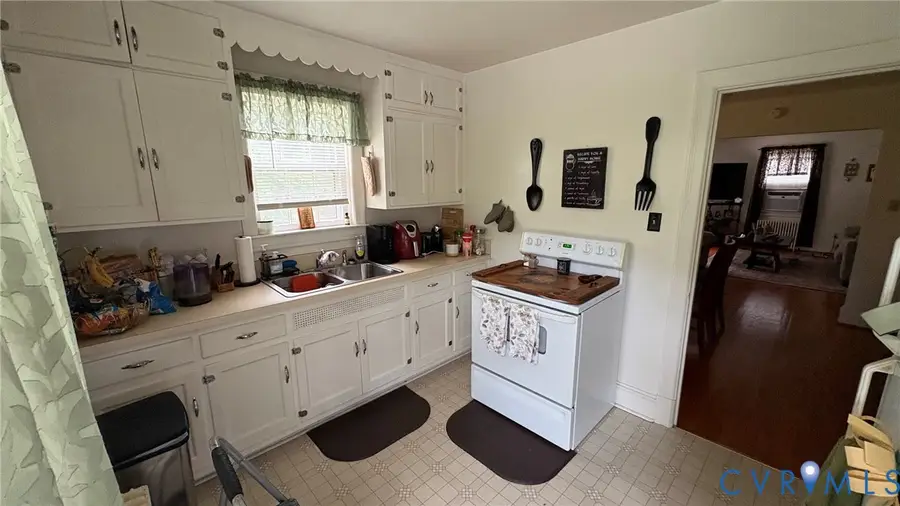 919 W Osborn Road, Farmville, VA 23901 - #3