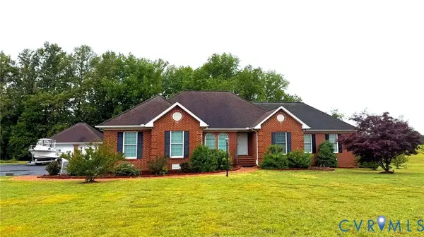 248 Healey Cove Drive, Hardyville, VA 23070