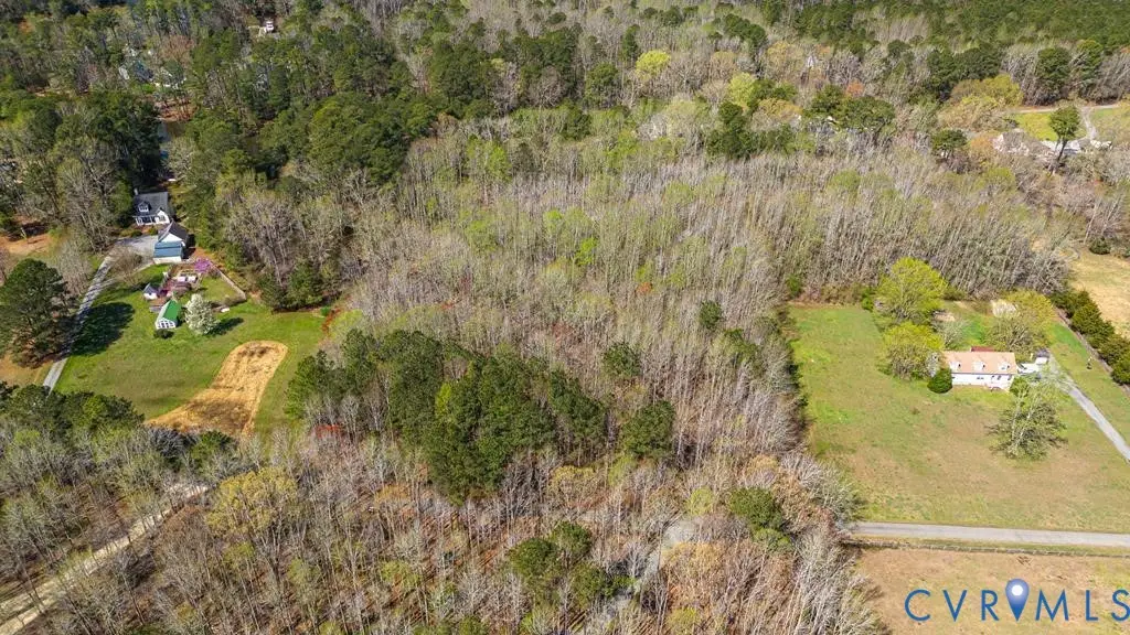 17 Pine Reach, Kilmarnock, VA 22482 - #1