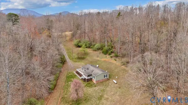 1275 Tall Peaks Lane, Big Island, VA 24526