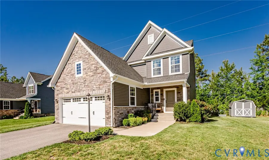 3909 Seasons Lane, East Highland Park, VA 23223 - #3