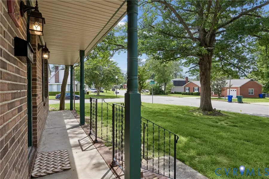 588 Windjammer Crescent, Newport News, VA 23602 - #2