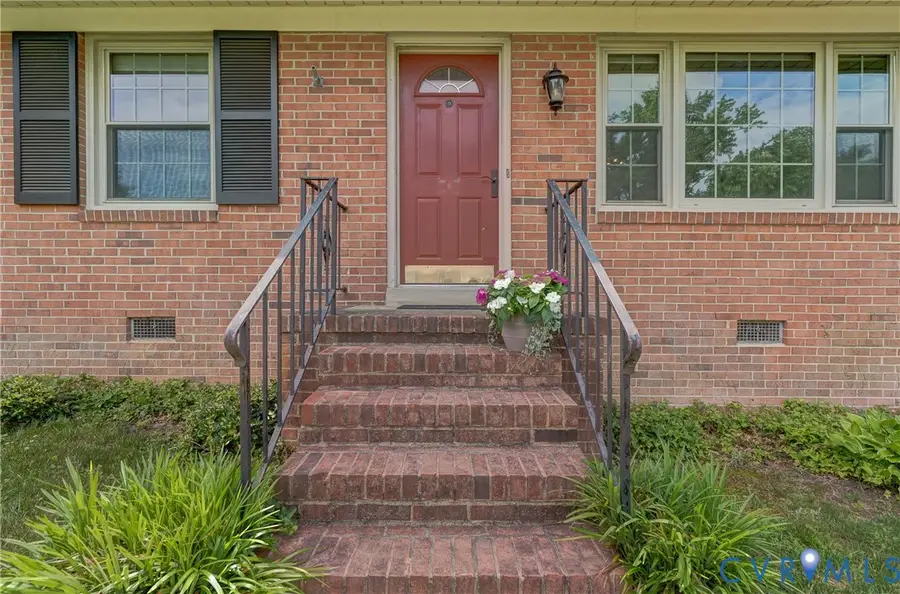 7337 Hunterbrook Drive, Mechanicsville, VA 23111 - #2