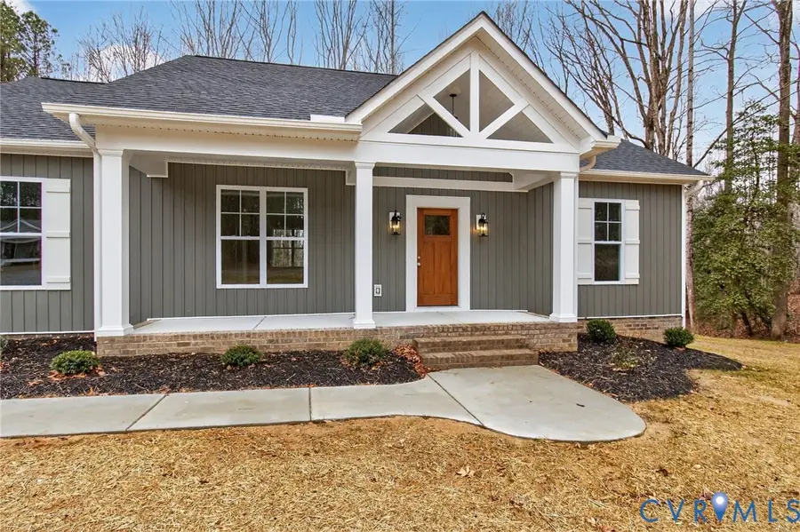 115 E Sunrise Drive, Warsaw, VA 22572 - #3
